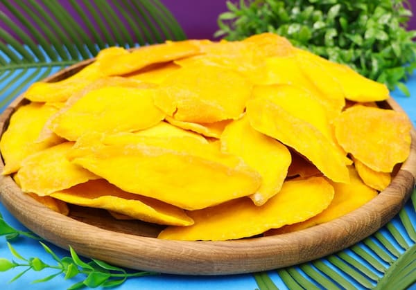 تصویر 1 از انبه خشک درجه یک طبیعی و خوشمزه برای میان وعده سالم